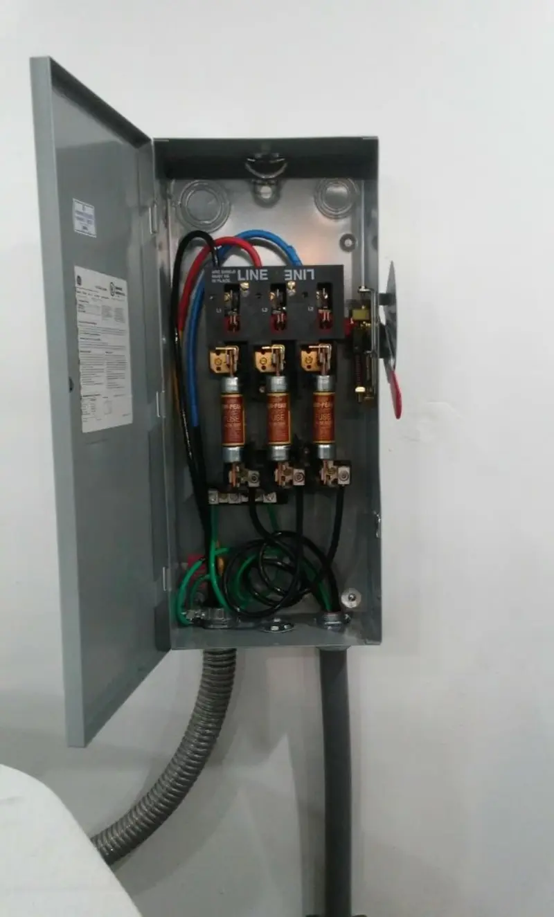 Three-phase disconnect switch installed for Electrical Wiring & Rewiring in Locust Grove